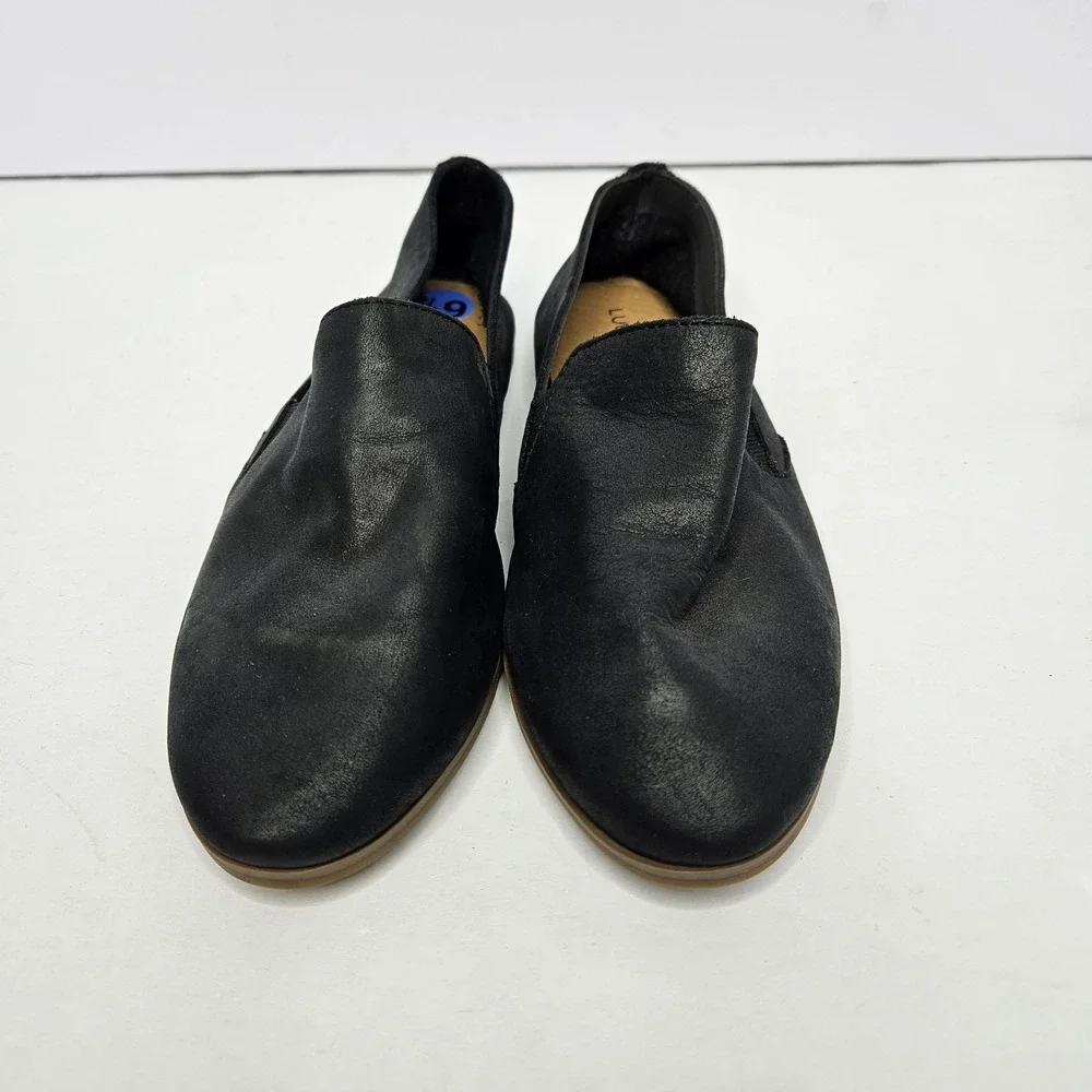 Lucky Brand Slip On Shoes‎ Black Flats Size 6.5 Heel To Toe 9.5